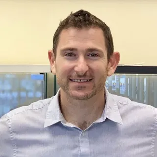 Portrait of Dr Jay Marienthal